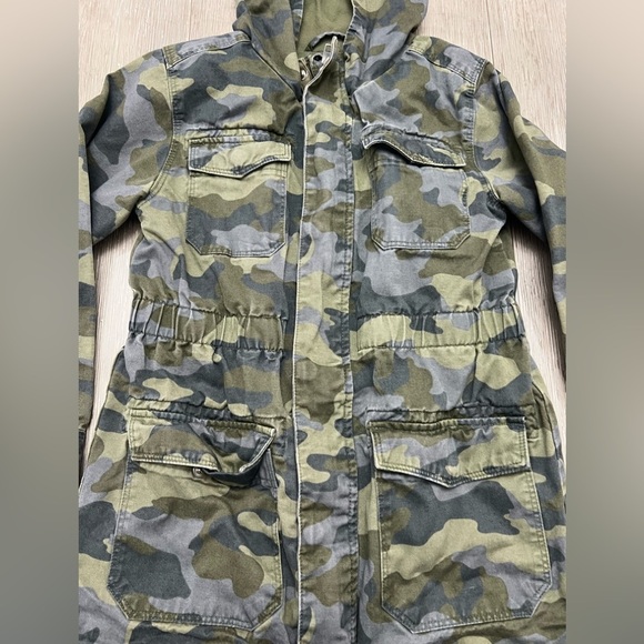 Cat & Jack Parka style coat for little girls size small camouflage - Picture 2 of 7